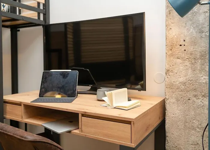 Loft Urban Garden: 4 People - Wifi Fiber - Terrace Apartment *