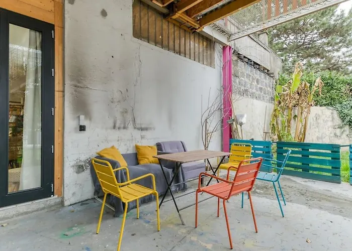 Apartment Loft Urban Garden: 4 People - Wifi Fiber - Terrace *