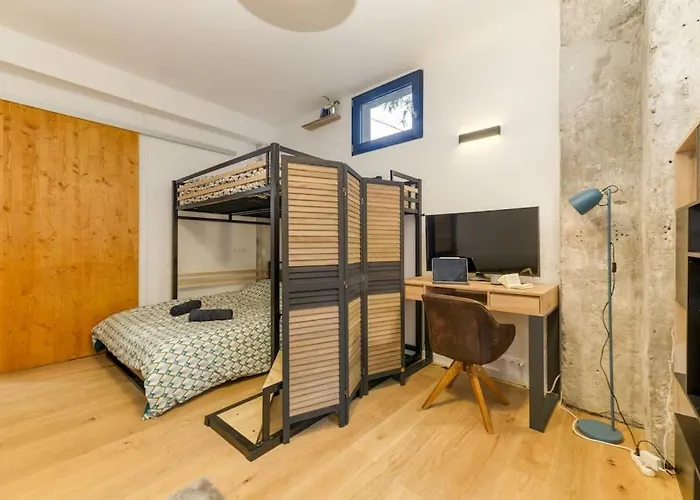 Loft Urban Garden: 4 People - Wifi Fiber - Terrace