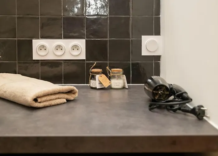 Apartment Loft Urban Garden: 4 People - Wifi Fiber - Terrace