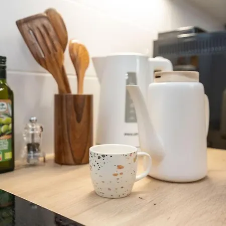 Апартаменти Loft Urban Garden: 4 People - Wifi Fiber - Terrace