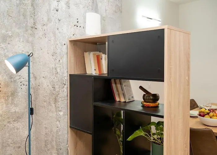 Loft Urban Garden: 4 People - Wifi Fiber - Terrace *